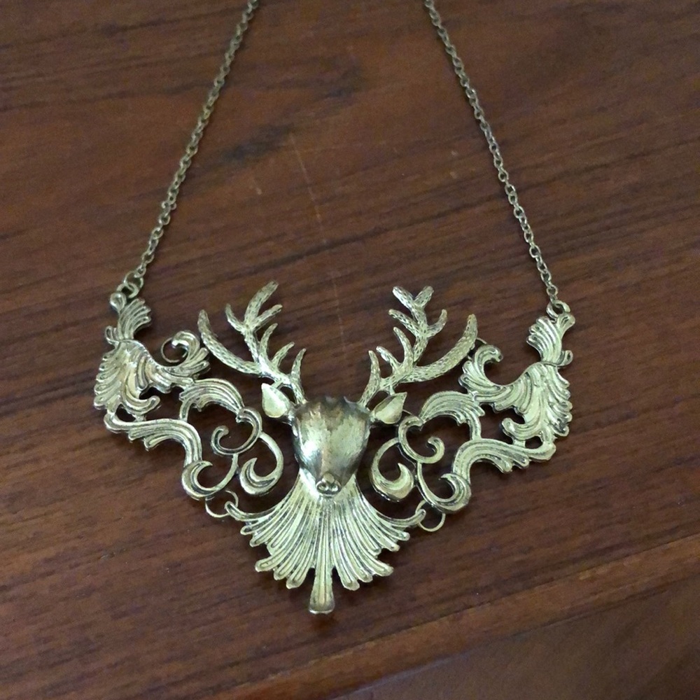 Statement deer necklace